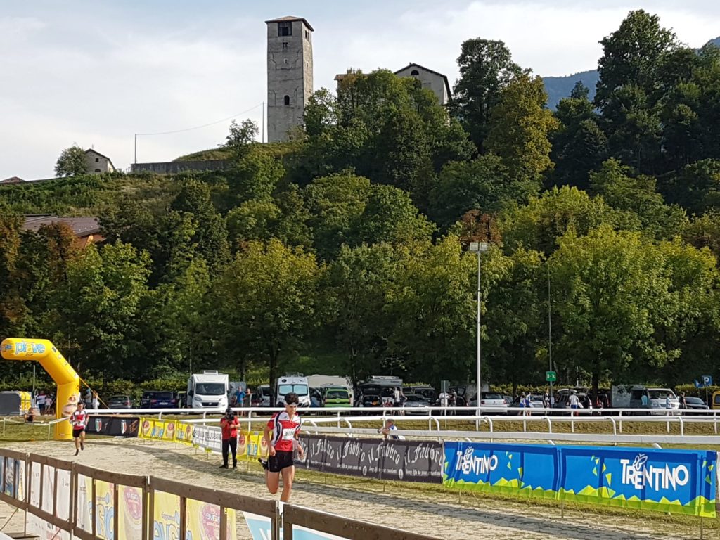 Atleti besanese all'arrivo della sprint di Feltre.