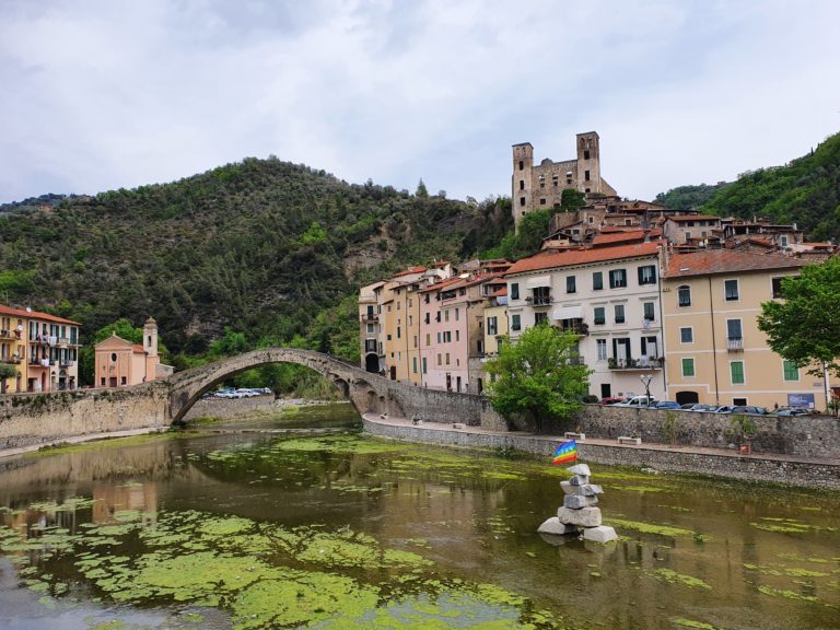 Il castello e i vicoli di Dolceacqua